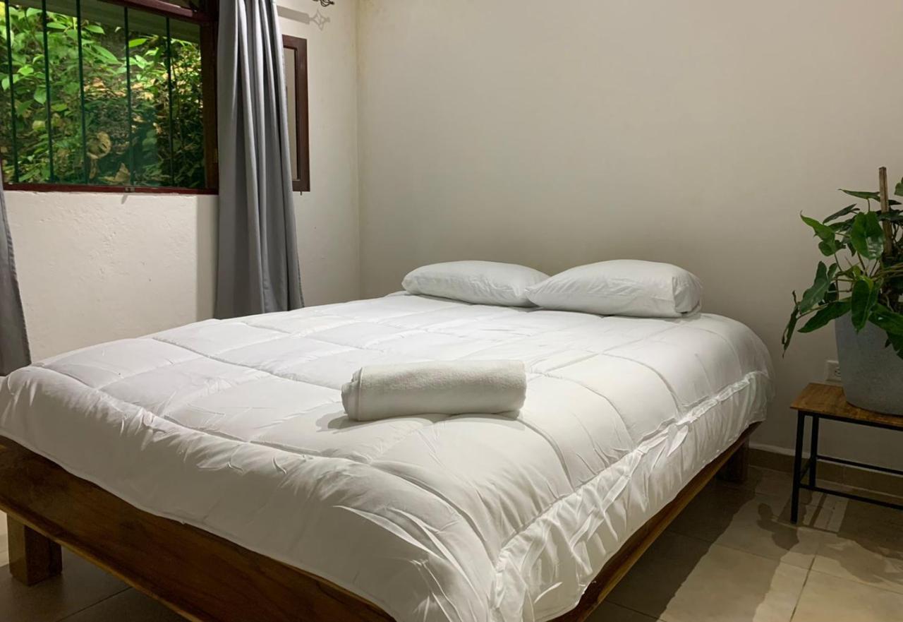 Hostel 7, Casa De Gingi Playa Santa Teresa  Экстерьер фото